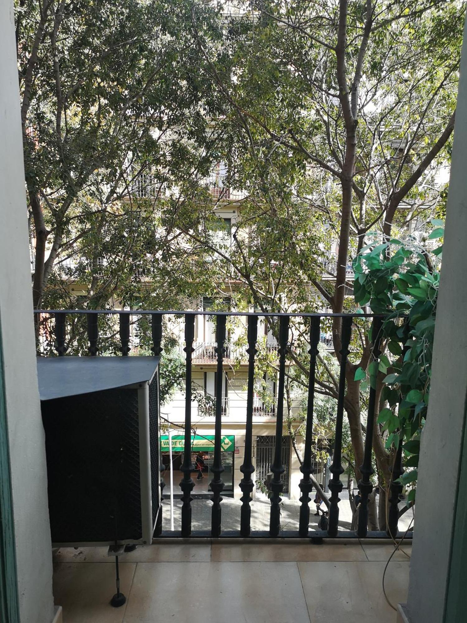 Aparteasy - Family Sant Antoni Apt. Barcelona Exterior photo