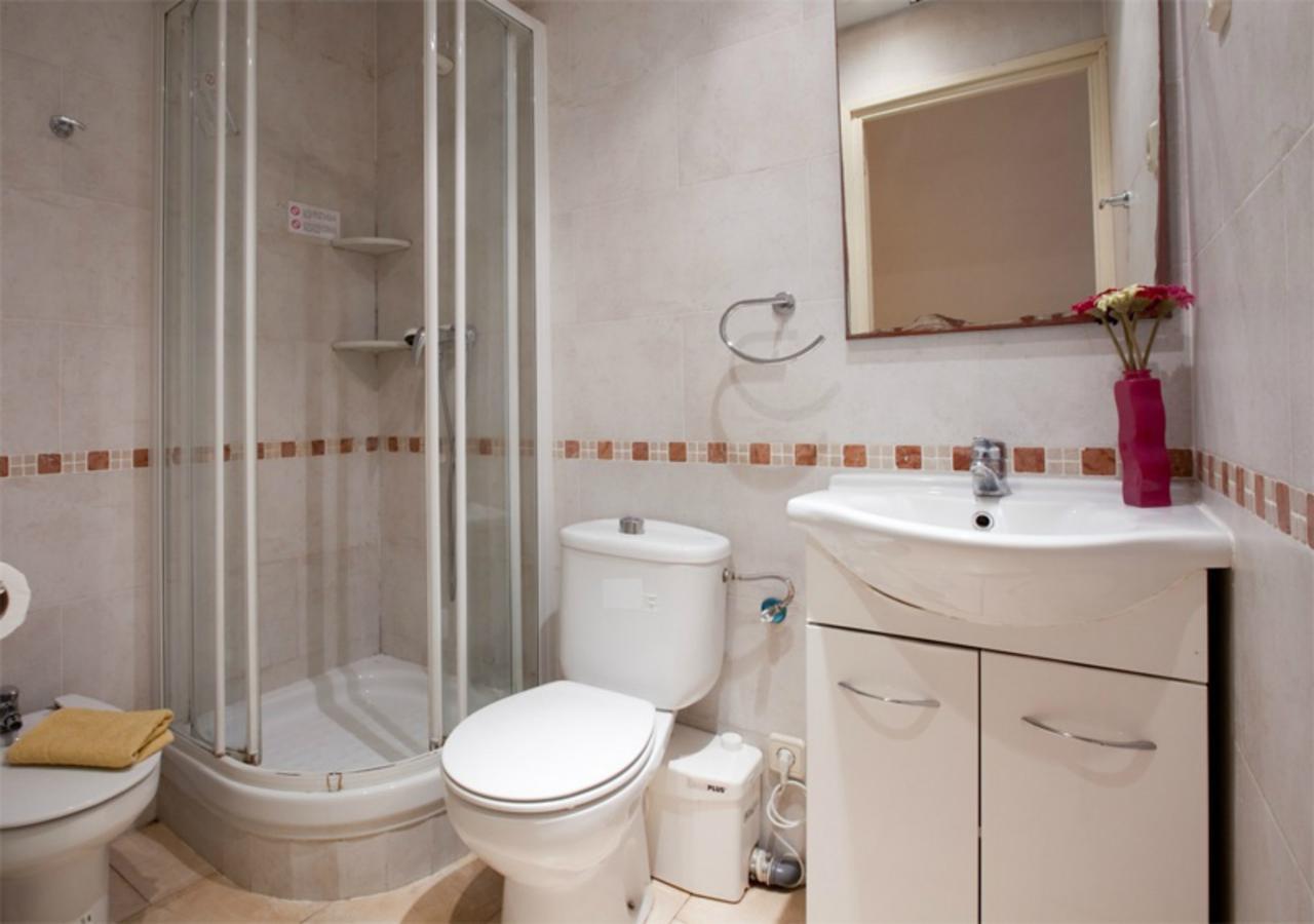 Aparteasy - Family Sant Antoni Apt. Barcelona Exterior photo